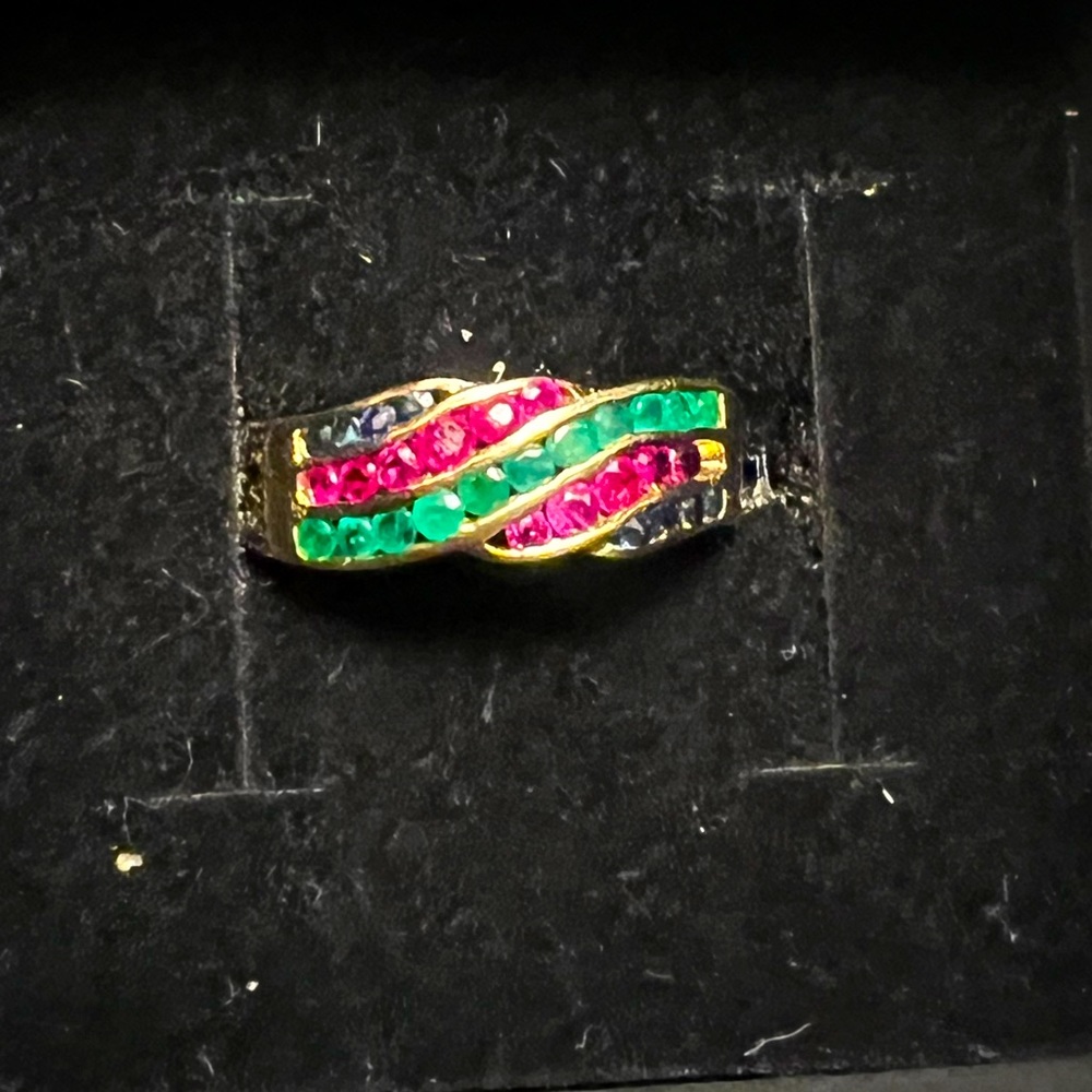 14kt gold multi colored stone ring